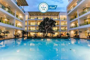 The Old Phuket Karon Beach Resort