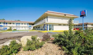 Motel 6 Thornton, CO - Denver