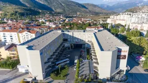 City Hotel