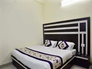 OYO 10333 Hotel The Taranant