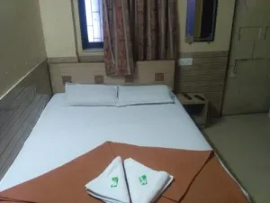 Hotel Sai Parikrama