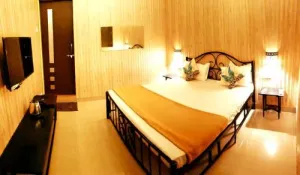 Bombay Backpackers Matheran