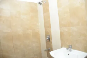 JK Rooms 132 Parkland Service Apartment