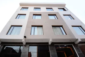 Treebo Trend Magnum (Ex - OYO Hotel 27061 Magnum)
