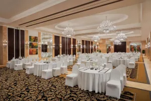 Shangri La Eros Hotel