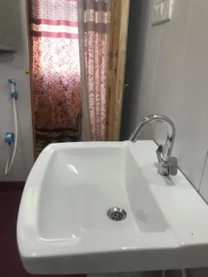 Humayun Palace Houseboat