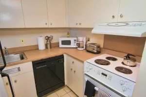 Ilikai 1902 Studio Condo