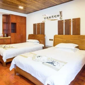 Floral Hotel Tiao Yu Tan Linan