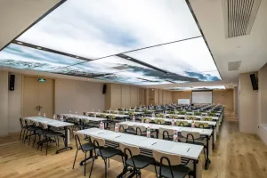 Atour Hotel Hangzhou Jinsha Lake