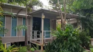 Villa Rayonghouse