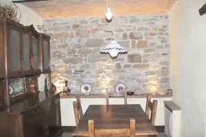 Apartment With in Caprese Michelangelo With Pool Access an