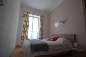 Apartment 5 persons near Place du Pin in Port of Nice district