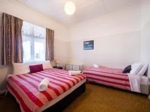Hotel Lake Brunner