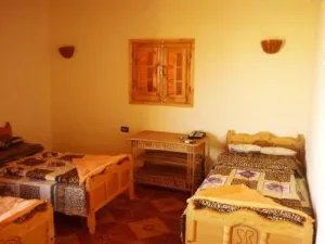 Sandrose Baharia Hotel