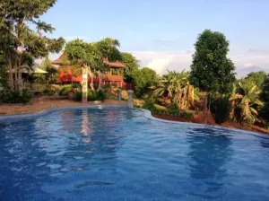 Ratanak Resort