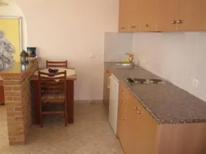 Prapas Apartments