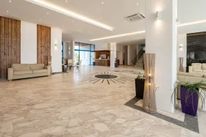 Kamari Plus Hotels