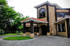 Grand Caporal Hotel