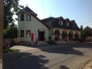 Villa Família Apartmanház