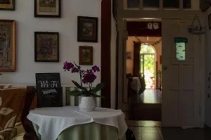 Alabastrom Panzio Es Etterem