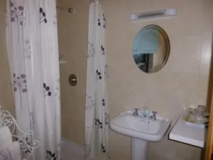 Ben View House