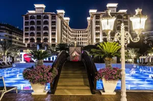 Quattro Beach Spa & Resort Hotel