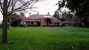 Petersons Armidale Winery & Guesthouse
