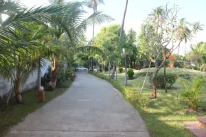 Little Paris Resort & Spa