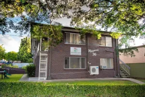 Aabon Apartments & Motel