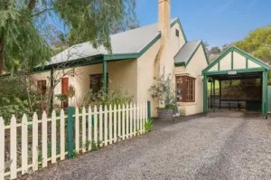 Country Pleasures Bed & Breakfast