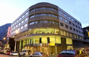 Cèntric Atiram Hotel