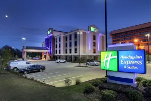 Holiday Inn Express Hotel & Suites Natchez South