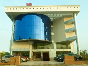 Lotus8 Apart Hotels Kochi Airport