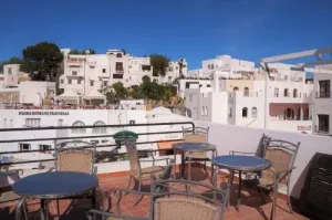 Hostal  Arco Plaza