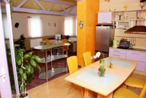 Guest House LT