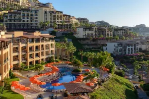 Pueblo Bonito Sunset Beach Resort & Spa