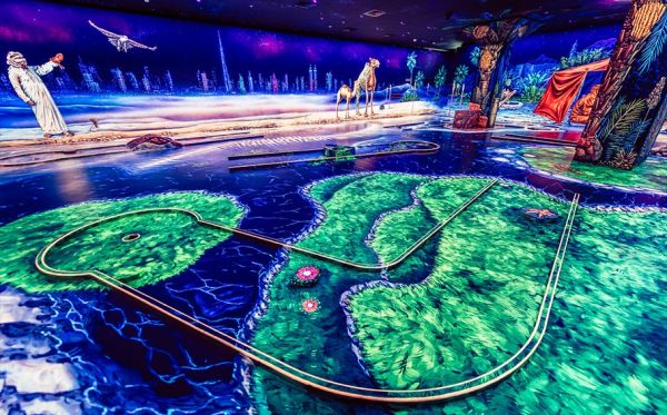 3D Blacklight Minigolf Ticket in Dubai