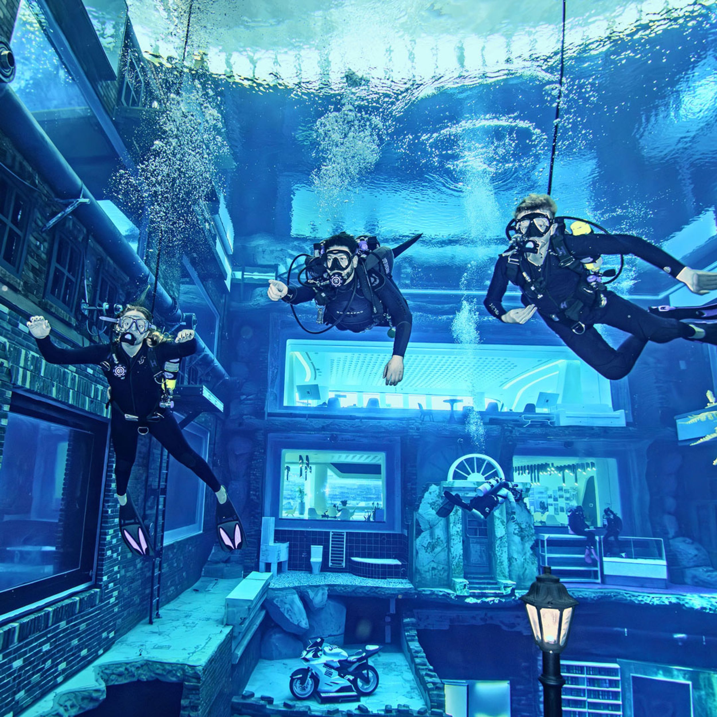 Deep Dive Dubai 4