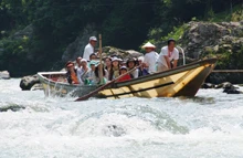 Hozugawa River Boat Ride Experience in Kyoto 5
