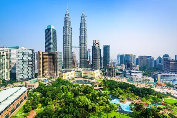 Experience Malaysia: 6 Days & 5 Nights of Summer Adventure!