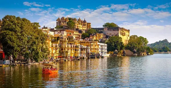 Delightful Udaipur: 5-Day, 4-Night Royalty & Serenity Tour