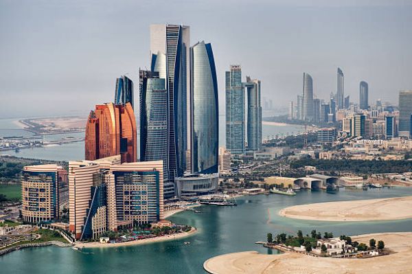 Abu Dhabi Highlights: 2 Days of Culture & Luxury