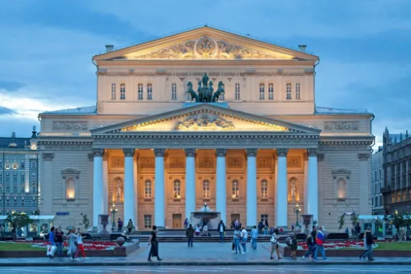 Discover St. Petersburg: 5 Days of Culture, History & Beauty