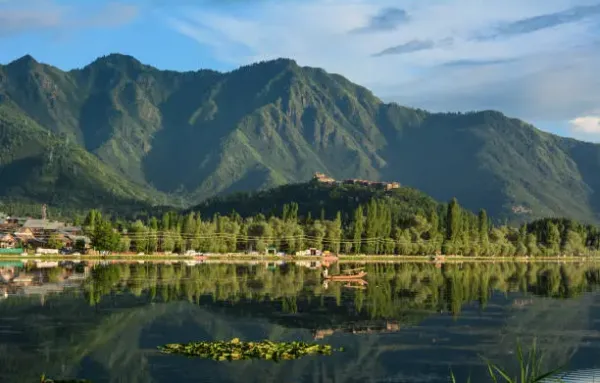 Best of Jammu & Kashmir: 8-Day Scenic Summer Splendor Tour