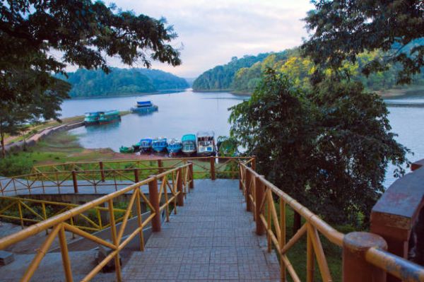 Best Selling Kerala Honeymoon Tour Package 4 Night & 5 Days