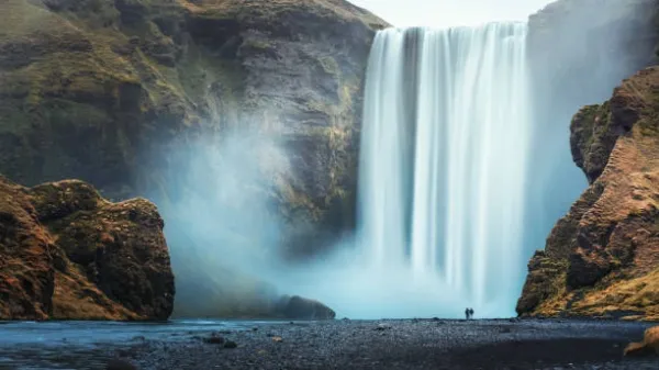 Iceland Winter Wonders: 6 Days of Luxury & Adventure