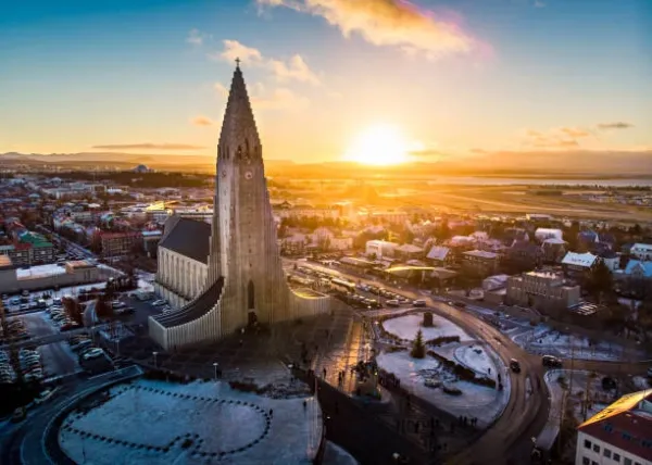 Best of Iceland: 6 Days of Majestic Landscapes & Adventures