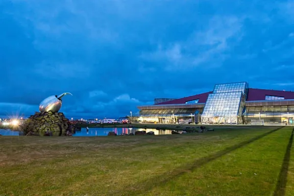 Experience the North: 6-Day Tour to Hunt Northern Lights