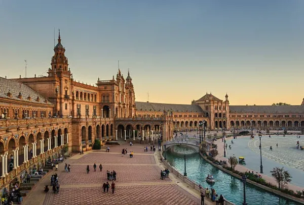 Experience Spain: 9 Days of Culture, Cuisine, and Beauty