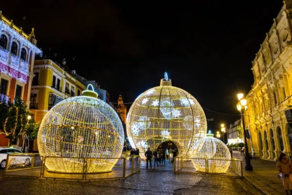 Explore Andalusia, the Coast & Barcelona on a 7-Day Journey!